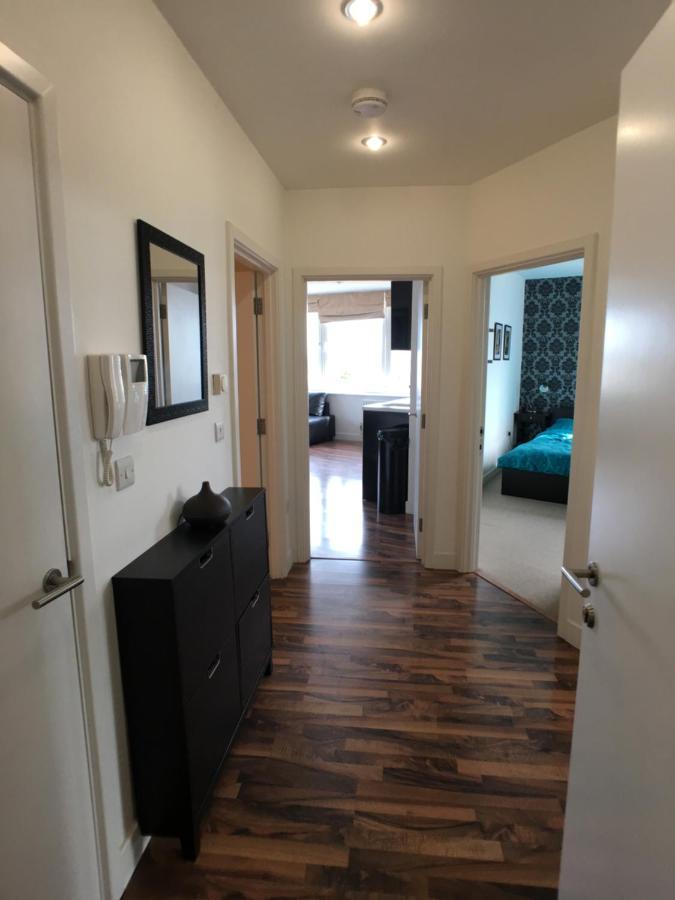 Luxury 2 Bed Penthouse Apartment Near Station Londra Esterno foto