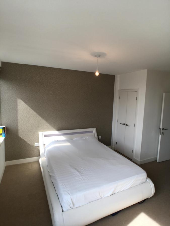 Luxury 2 Bed Penthouse Apartment Near Station Londra Esterno foto